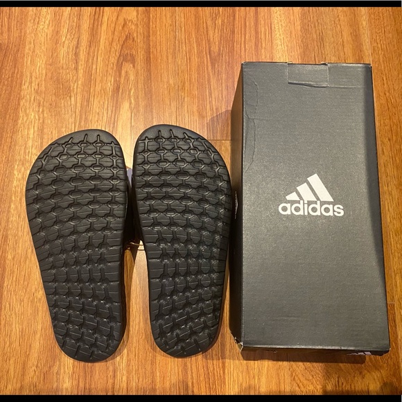 Adidas adilette boost slides - Picture 2 of 2